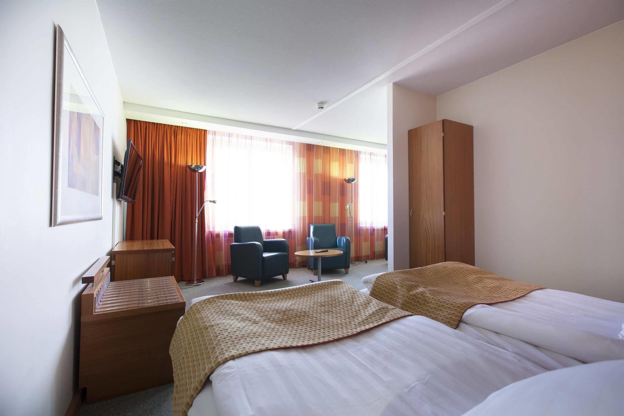 Hotel Oscar Varkaus Εξωτερικό φωτογραφία